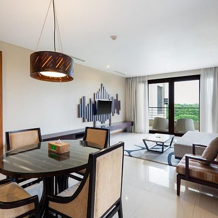 Vouk Hotel And Suites Nusa Dua  Kültér fotó